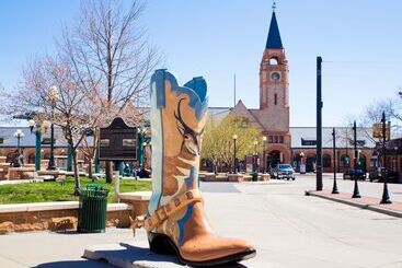 Surestay Plus Hotel By Best Western Cheyenne