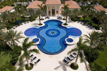 هتل The Regent Grand Resort