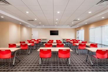هتل Towneplace Suites By Marriott Orlando Altamonte Springs/maitland