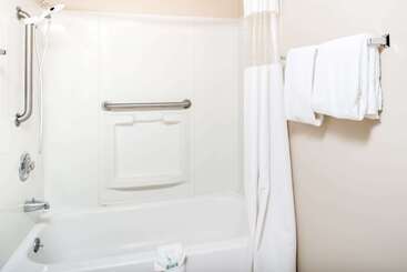 هتل Travelodge By Wyndham Kalispell