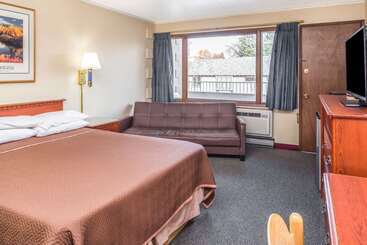 هتل Travelodge By Wyndham Kalispell
