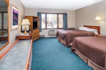 هتل Travelodge By Wyndham Kalispell