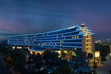 هتل Wyndham Qingdao