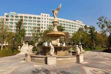 هتل Wyndham Qingdao
