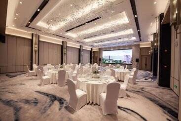 هتل Wyndham Qingdao