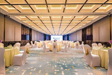 هتل Wyndham Qingdao