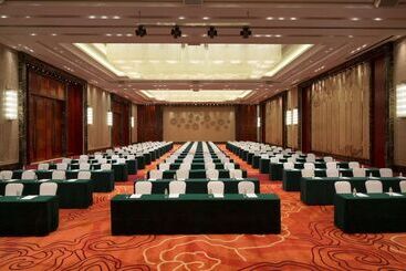 هتل Wyndham Qingdao