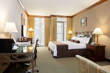 هتل Wyndham San Jose Herradura