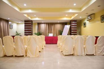 فندق Zo Rooms Ameerpet Satyam