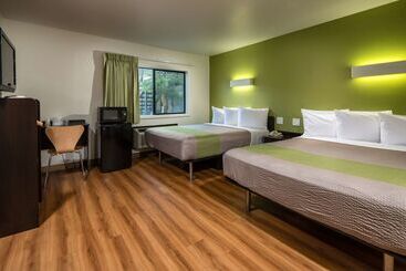 Motel 6 Canoga Park, Ca