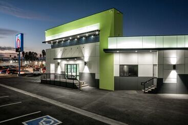 Motel 6 Canoga Park, Ca