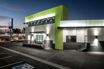 Motel 6 Canoga Park, Ca