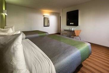 Motel 6 Canoga Park, Ca