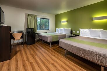 Motel 6 Canoga Park, Ca