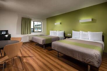 Motel 6 Canoga Park, Ca