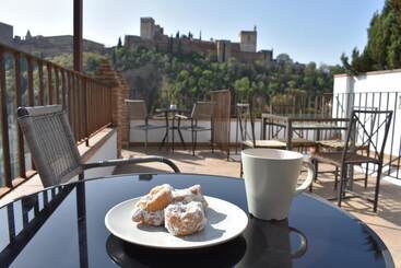 Apartamentos Alhambra