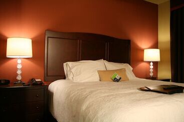 Hampton Inn & Suites Mission