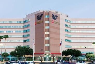 Hampton Inn & Suites Mission