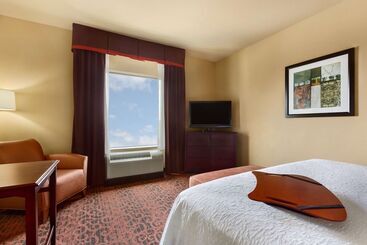 Hampton Inn & Suites Mission