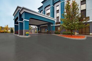 Hampton Inn & Suites Syracuse Dewitt