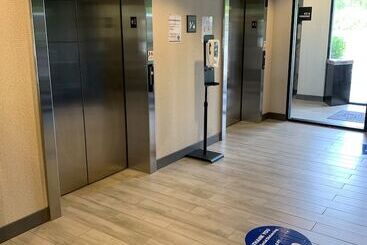 Hampton Inn & Suites Syracuse Dewitt
