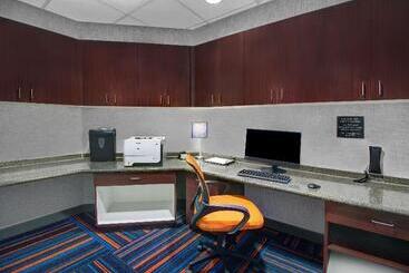 Hampton Inn & Suites Syracuse Dewitt