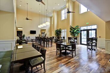 Hampton Inn & Suites North Charlestonuniversity Blvd