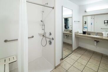 Hampton Inn & Suites Panama City Beach Pier Park Area