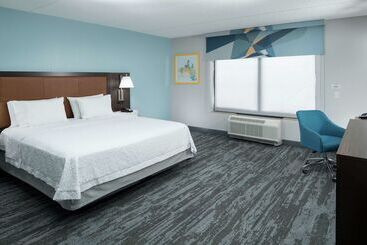 Hampton Inn & Suites Panama City Beach Pier Park Area