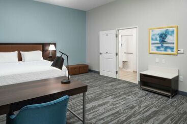Hampton Inn & Suites Panama City Beach Pier Park Area