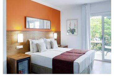 Aatu   Adults Only - Peratallada