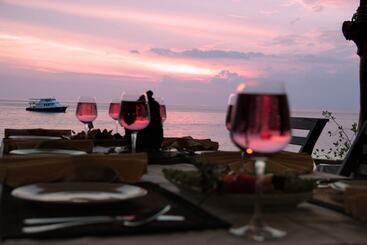 هتل Amantra Resort And Spa
