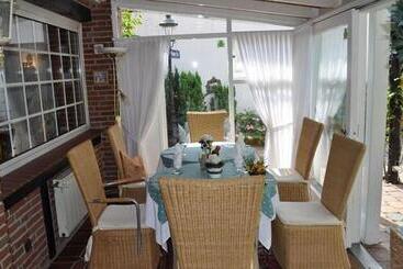 בית מלון כפרי & Restaurant Bei Hölzchen