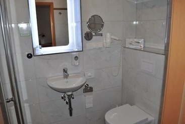 בית מלון כפרי & Restaurant Bei Hölzchen