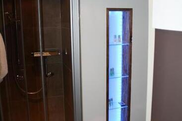 Otel Elements