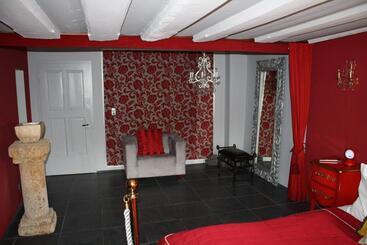 Otel Elements