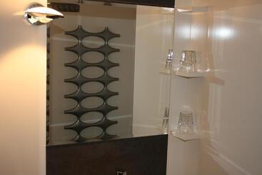 Otel Elements