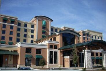 هتل Embassy Suites By Hilton Savannah Airport
