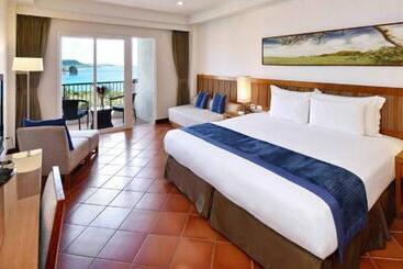 هتل Fullon Resort Kending