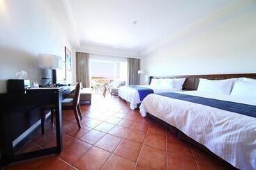 هتل Fullon Resort Kending