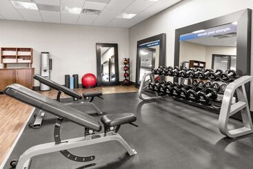 هتل Hampton Inn & Suites Fairbanks