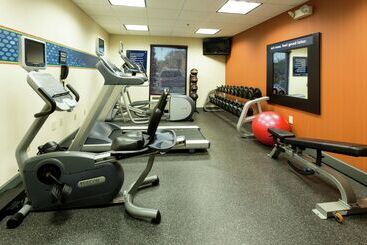 هتل Hampton Inn Suites Jacksonville Airport