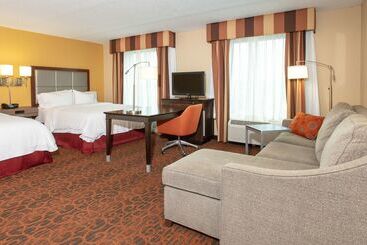 هتل Hampton Inn Suites Jacksonville Airport