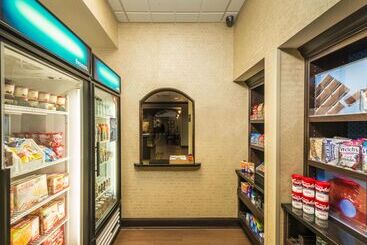 هتل Hampton Inn & Suites Jacksonville South Bartram Park