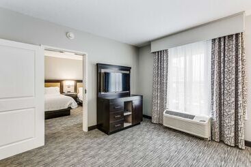هتل Hampton Inn & Suites Mobile  Downtown Historic District