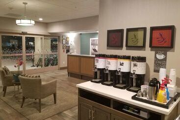هتل Hampton Inn Channel Islands Harbor/oxnard