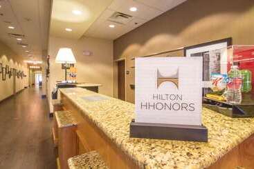 هتل Hampton Inn Greenville