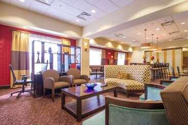 هتل Hampton Inn Greenville