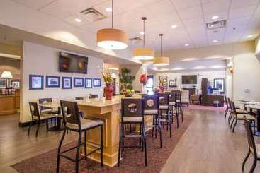 هتل Hampton Inn Greenville