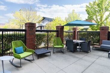 هتل Hampton Inn Greenville